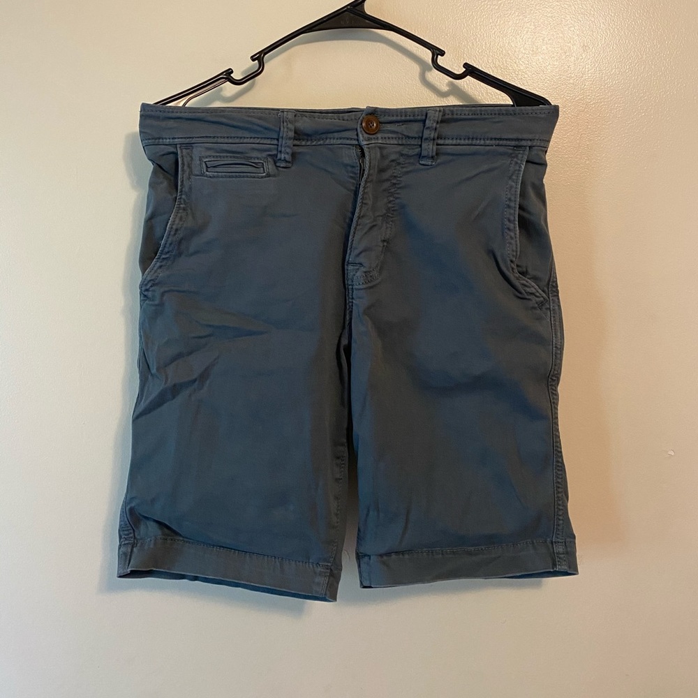 American Eagle Next Level Classic Khaki Shorts 26